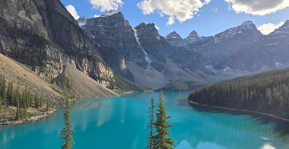 Banff/Canmore/Calgary: Moraine Lake Louise Halbtagestour
