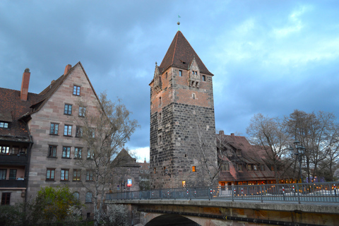 Nuremberg : Une promenade dans l'histoire du crimeNuremberg : Meurtriers, faux-monnayeurs et couteaux