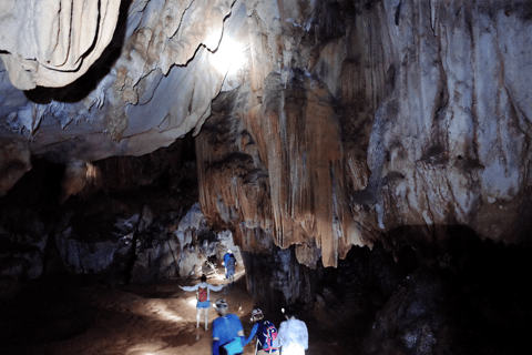 Vang Vieng: Zipline&amp;Cave Tubing&amp;Trekking&amp;Lagoa Azul