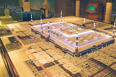 Rijad: zwiedzanie Narodowego Muzeum Arabii Saudyjskiej z przewodnikiemRijad: zwiedzanie z przewodnikiem Muzeum Narodowego Arabii Saudyjskiej