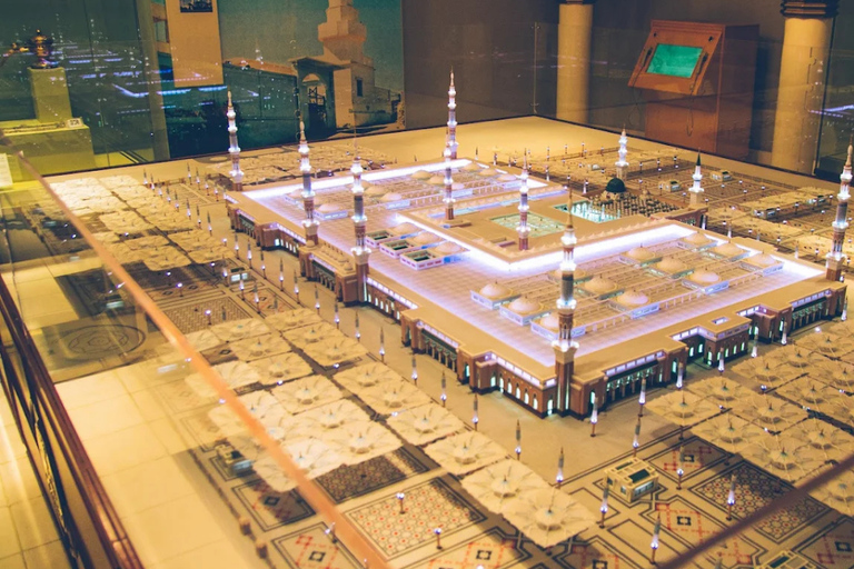 Rijad: zwiedzanie Narodowego Muzeum Arabii Saudyjskiej z przewodnikiemRijad: zwiedzanie z przewodnikiem Muzeum Narodowego Arabii Saudyjskiej