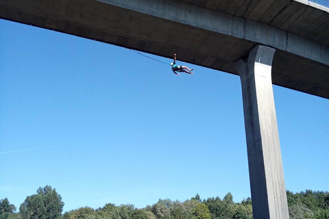 MELGAÇO: Pendular jump on the River Minho with Ruta Aventura.