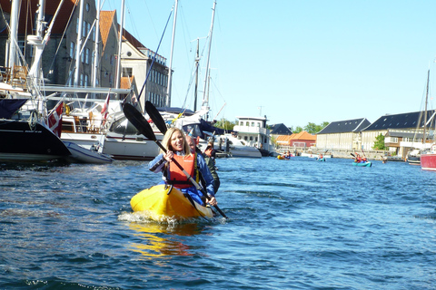 Passeio de caiaque no porto de Copenhague - junho, julho e agosto