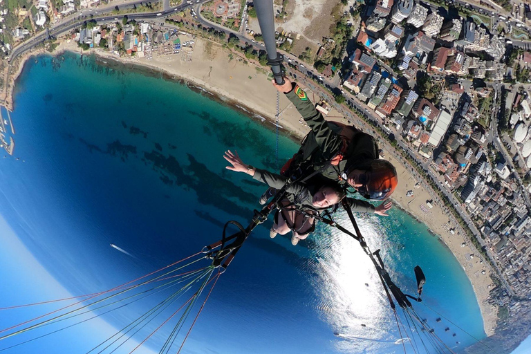 Alanya Paragliding over Cleopatra Beach with Transfer
