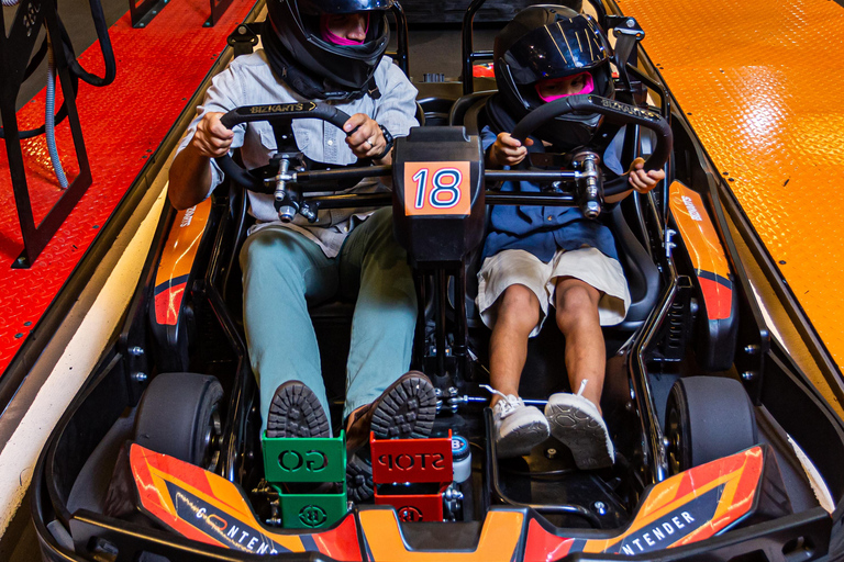 Adrenalin-Tour: Muscle Cars, Go-Karts, Arcade, Laser, Batting und MiniGolf!