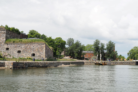 Helsingfors fästningsöar: Guidad tur till havs