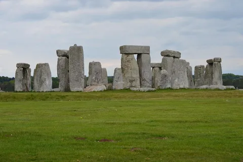 Windsor Stonehenge Bath Private Tour from London with Passes