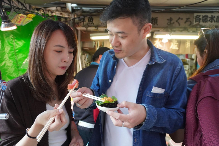 Tsukiji Market Foodie Tour: Enjoy Seafood, Sushi, and Sake