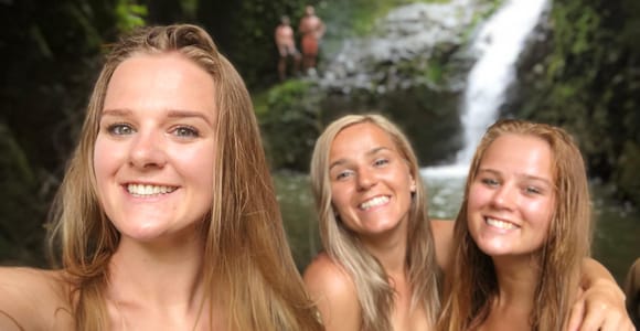 Oahu: Waterfall Hike via Scenic South Shore Drive