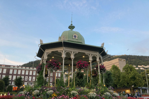 Bergen: Guided Walking Tour with Audio Equipment