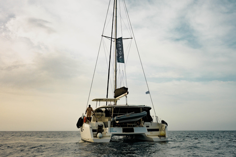 Premium Sunset Cruise Rethymno Golden Hour, Open Bar & Tapas