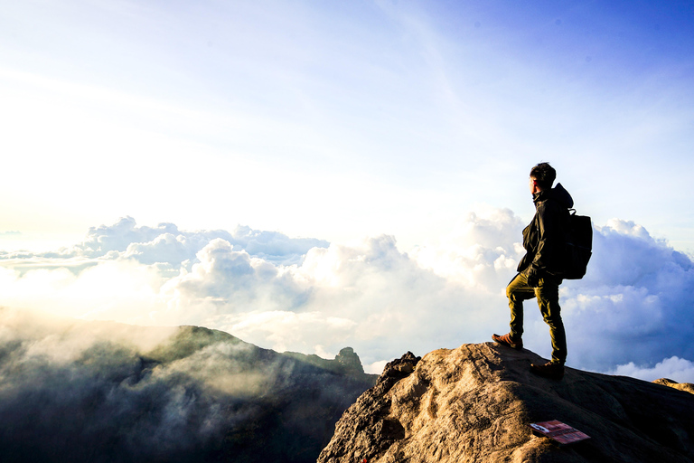 Bali/berg Agung: Privé trektocht zonsopgangZonsopgang trektocht vanaf Besakih Tempel met hotel transfer