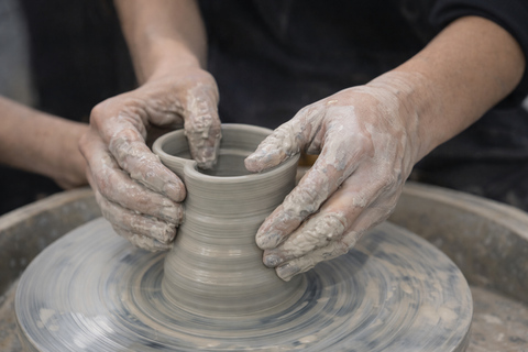 Day trip to Icheon: Pottery, Korean food, and Makgeolli Tour