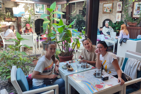 Sarajevo: Soul and Flavors Walking Tour with Food Tasting