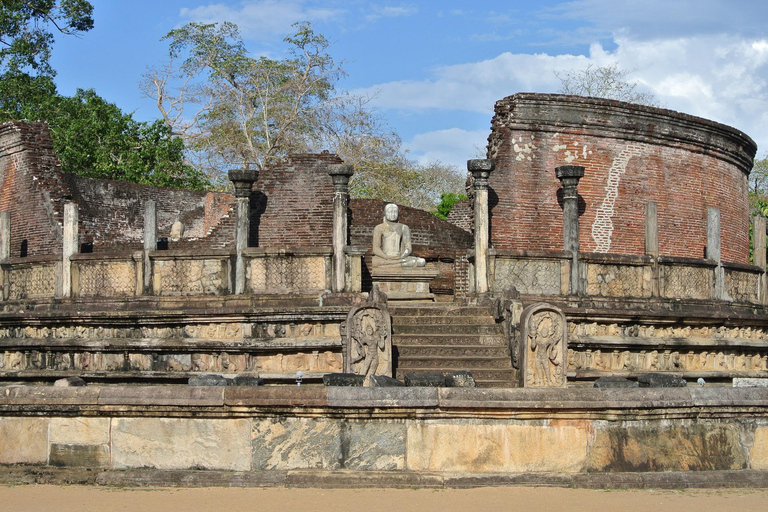 De Colombo: 12 dias de viagem de ida e volta ao Sri Lanka com férias na praia