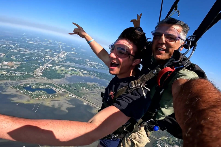 Jacksonville: Tandem Skydiving Experience