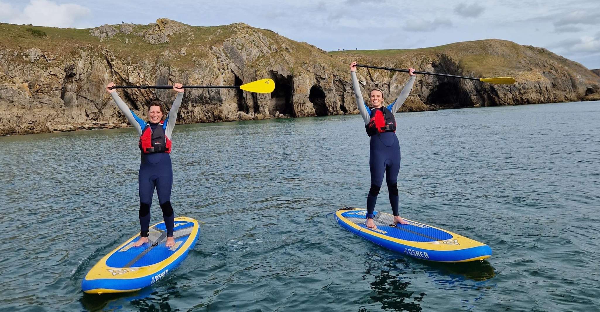 Pembrokeshire, Paddle Boarding At Tenby North Beach - Housity