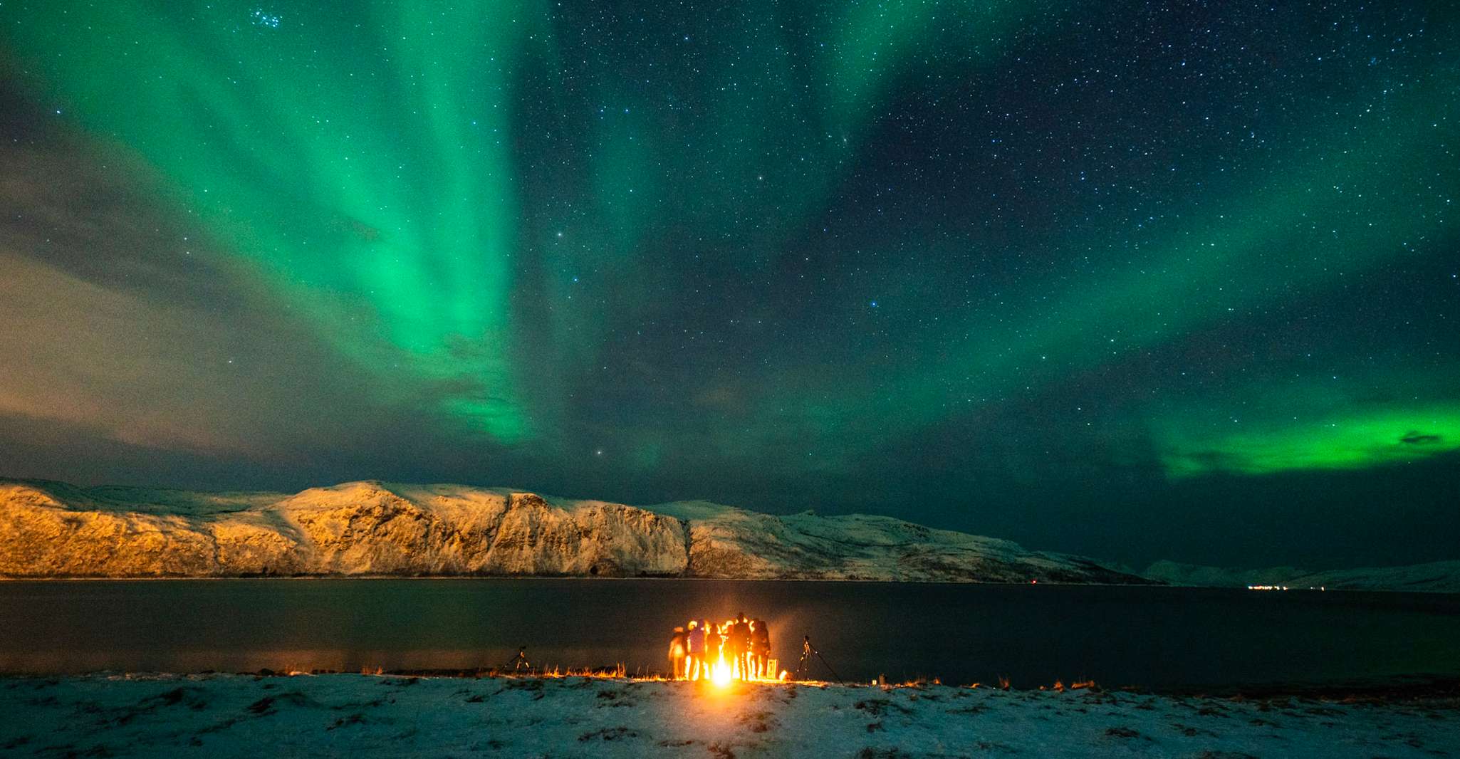 Tromsø、Aurora Borealis Chase和导游、餐食和营火 - Hizvo