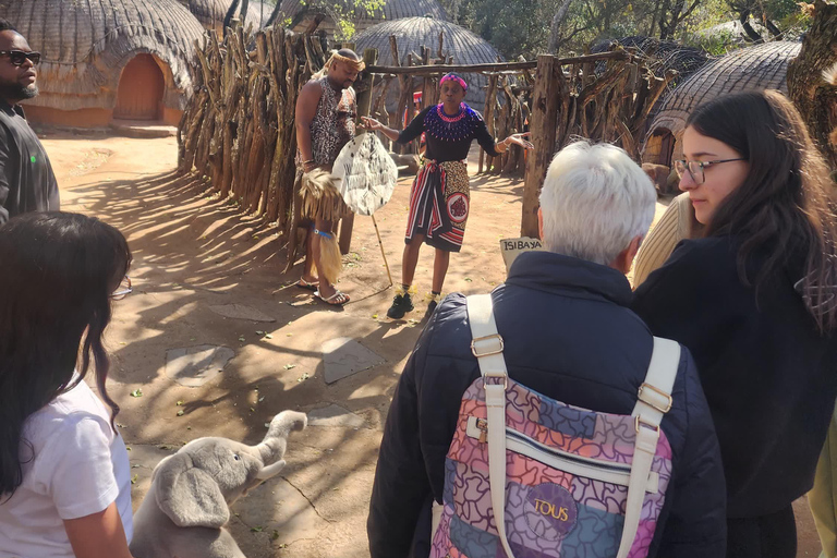 From Johannesburg: Lesedi Cultural Village Tour with Buffet