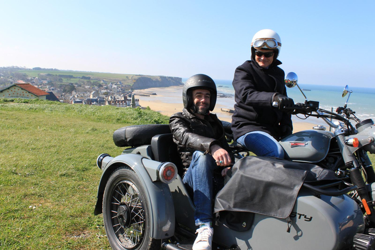 Normandía II Guerra Mundial Privado 2 Horas Sidecar Tour Bayeux