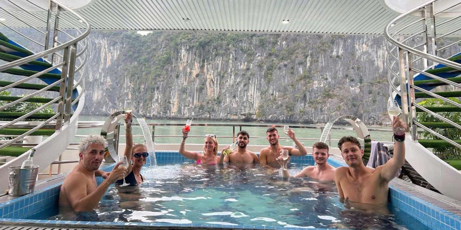 Hanoi: Ha Long Bay Day Trip - Luxury Cruise & Buffet Lunch