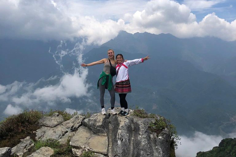 SA PA TREKTOCHT 2D/1N DOOR NATUUR EN CULTUUR MET LALA