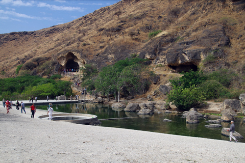 Salalah: Private Jebel Safari Khareef Monsoon Tour