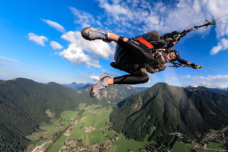 Lenggries: Vuelo en parapente biplaza