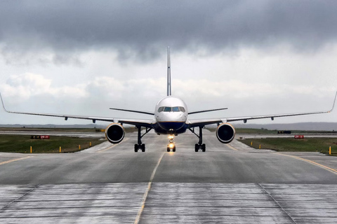 Keflavik Airport (KEF) ↔ Reykjavik: Private Airport Transfer Keflavik Airport ==> Reykjavik city