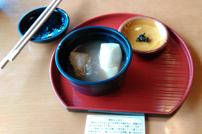 Nagano: Snow Monkeys, Obuse, & Hot Spring Foot Bath Tour