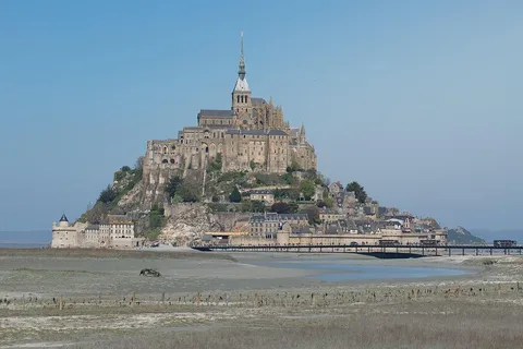 Mont Saint Michel: Departure from Le Havre, Deauville, Honfleur