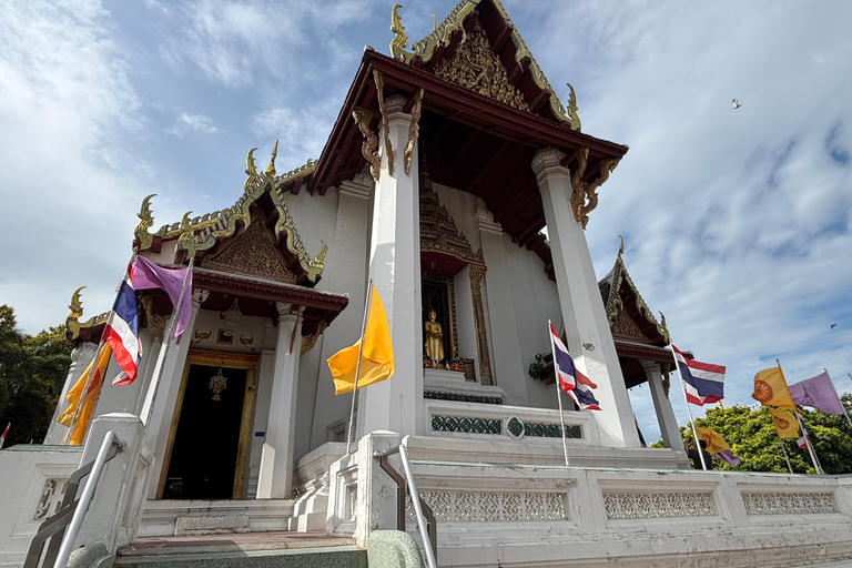 Ayutthaya Walking Tour: Market, Craft & Local Life