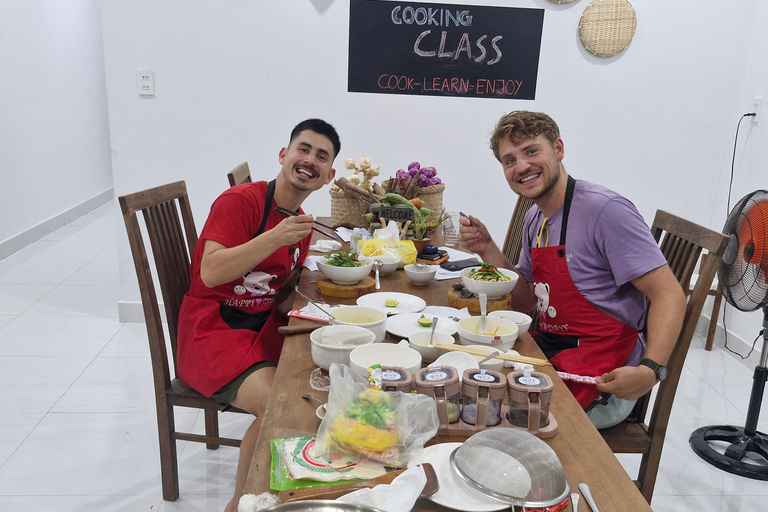 Hoi An: Authentic Vietnamese Cooking Class & Market Tour Hoi An: Authentic Vietnamese Cooking Class & Market Tour