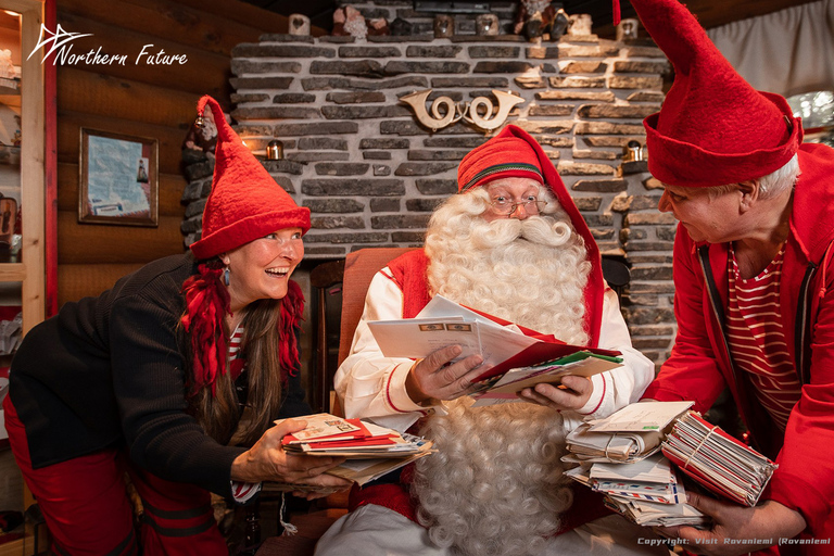 Rovaniemi: Conoce a Papá Noel, paseo en trineo tirado por renos y perros esquimales