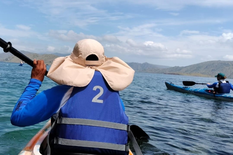 2D1N Excursión en kayak por Komodo