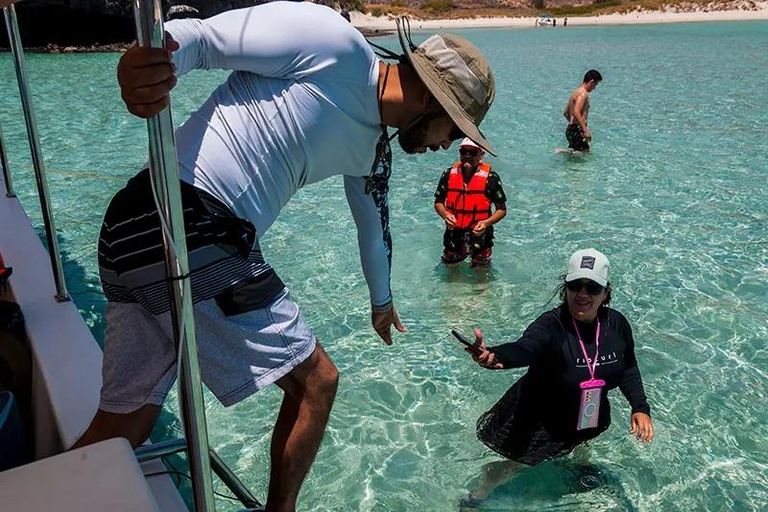 La Paz: Espíritu Santo & Balandra Boat Tour with Ceviche