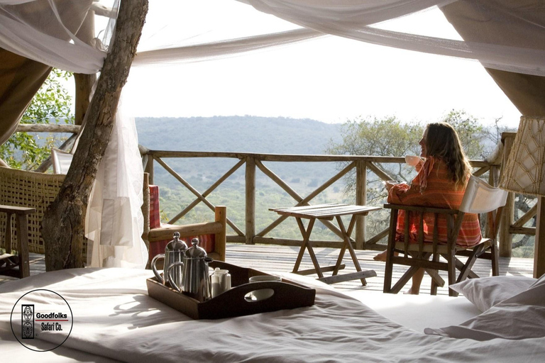 UGANDA EXOTIC SAFARI — BUSH CAMP RETREAT | 4-Day Luxury