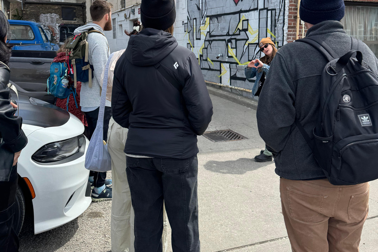 Toronto: Street Art and Graffiti Tour Run by Street Artist