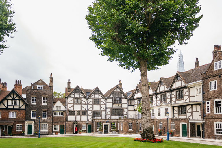 Londres: Cerimónia de abertura da Torre VIP, jóias da coroa e cruzeiroTour e cruzeiro guiado pela Torre de Londres com Cerimónia de Abertura VIP
