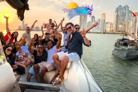 Party Boat in Cartagena Bay and See The Beautiful Sunset