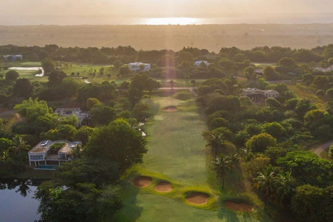 迪亚尼：城市观光、Vipingo Ridge 高尔夫球场、察沃东部国家公园观光迪亚尼：城市观光、Vipingo Ridge 高尔夫球场、Tsavo East 野生动物观光