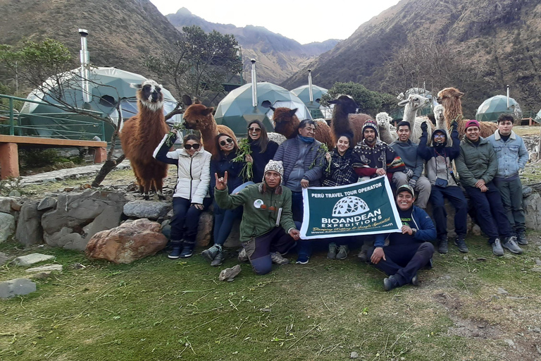 Cusco: Humantay Lagoon Hike with Luxury Domes with Alpacas