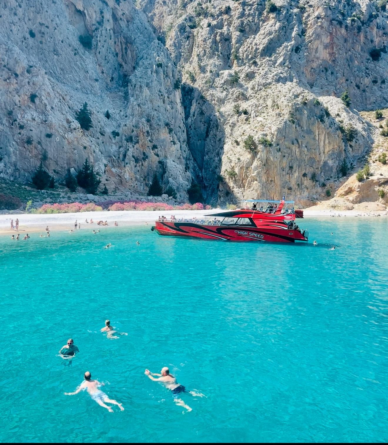 Faliraki: Bootsausflug zur Insel Symi und zur St. George Bay ab dem Strand von Faliraki