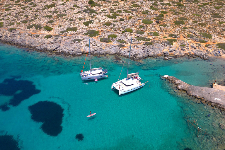 Heraklion: Ganztägige Katamaran-Kreuzfahrt mit Mahlzeit und Getränken