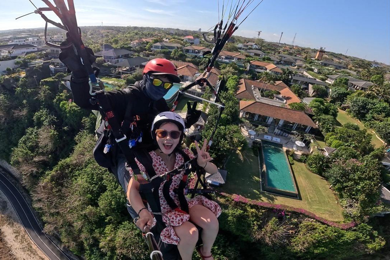 Bali Paragliding:Flight at Pandawa Beach & Tanah Barak Cliff