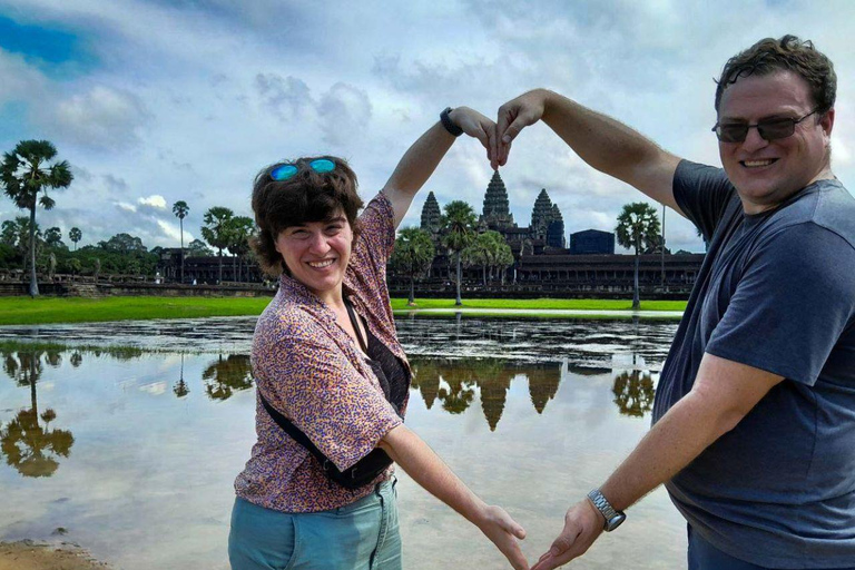 Private Phnom Penh–Siem Reap Transfer with Temple Stops Private Transfer + Sightseeing
