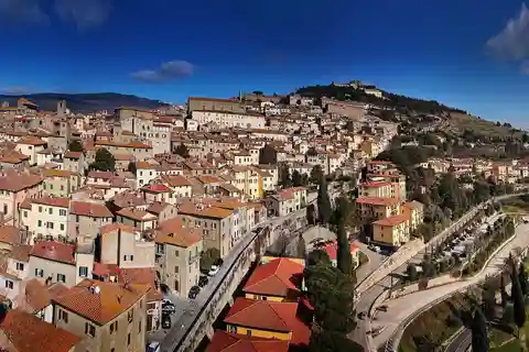 Florence: Cortona, Assisi and Perugia Full Day Trip
