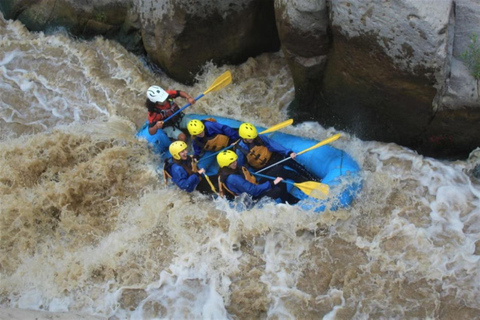 De Arequipa: Rafting no rio ChiliAventura em Arequipa: rafting no Rio Chili