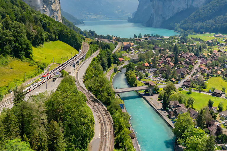 Från Zürich: Interlaken och Grindelwald privat dagstur