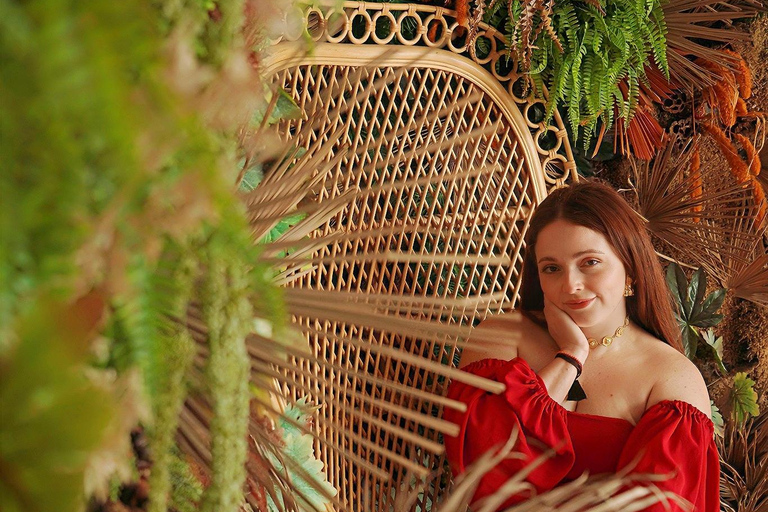 Istanbul: Rooftop Photoshoot with Flying Dress